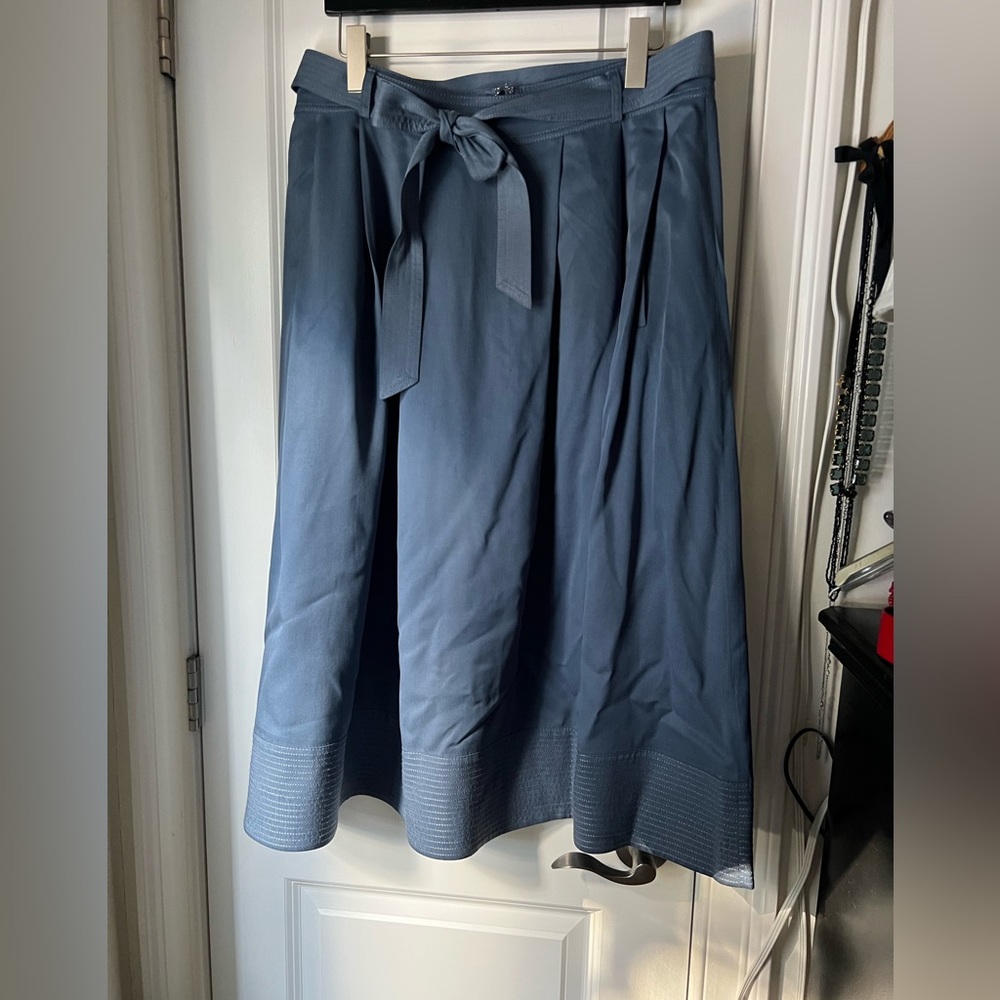 Beautiful Banana Republic Skirt